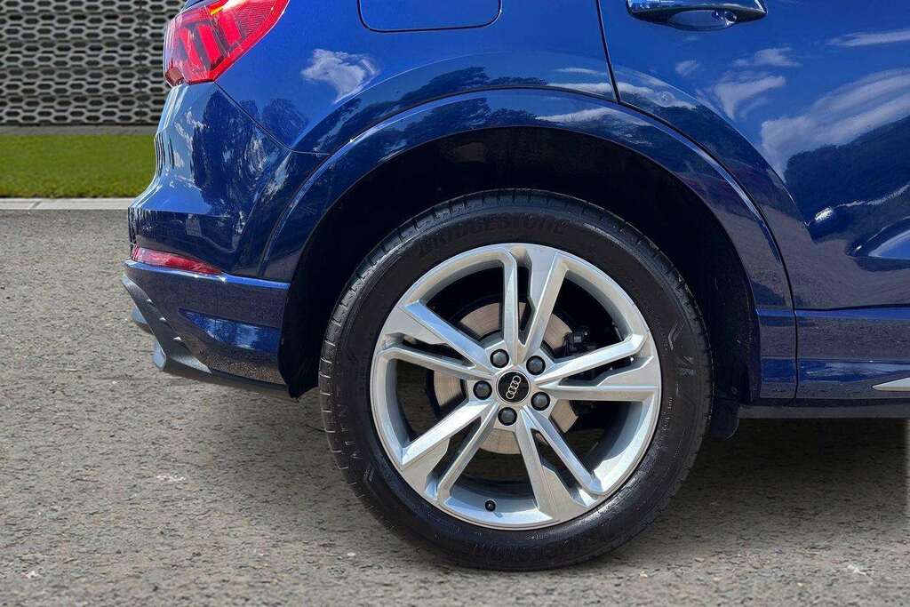 Audi Q3 2.0 Tdi 35 S Line Sportback S Tronic Eu KR74BZK White #9