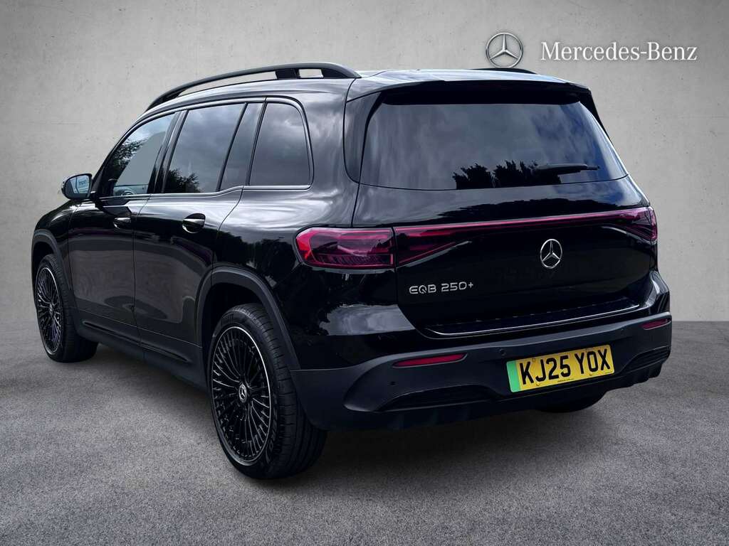 Mercedes-Benz EQB 250 140Kw Urban Edition 70.5Kwh 2025 Black #4
