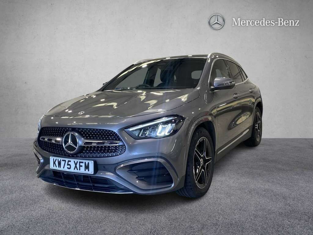 Mercedes-Benz GLA Class 200D Amg Line Executive 2026 Grey #4