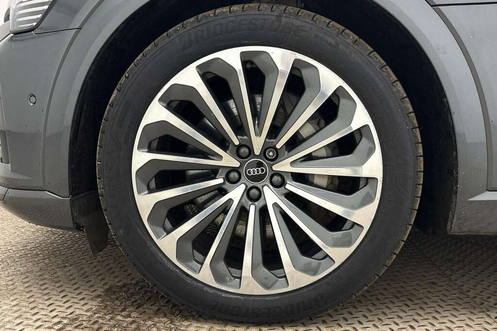 Audi Q8 e tron 300Kw 55 Quattro 114Kwh S Line 2023 Grey #5