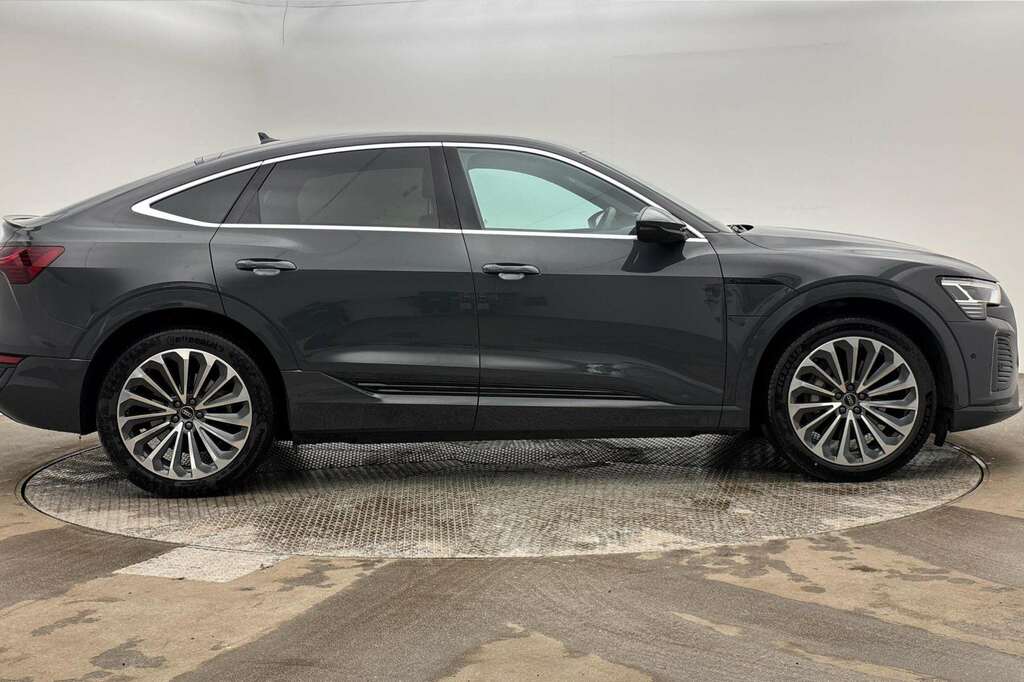 Audi Q8 e tron 300Kw 55 Quattro 114Kwh S Line 2023 Grey #4