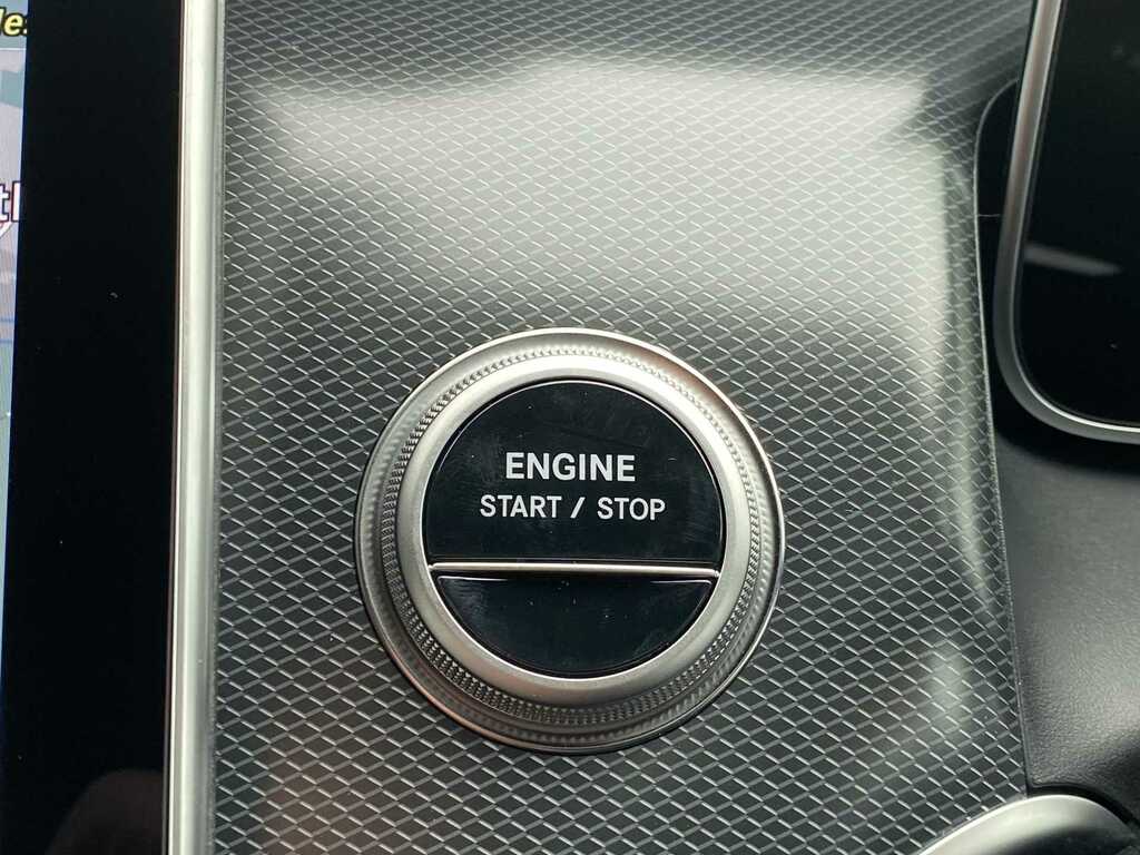 Mercedes-Benz GLC Class Glc 300De 4Matic Amg Line Premium 9G-tronic Black #27