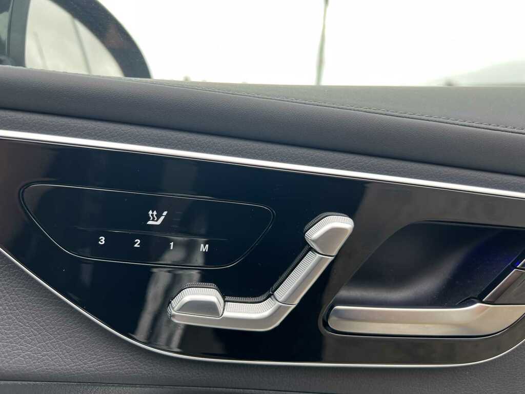 Mercedes-Benz GLC Class Glc 300 4Matic Amg Line Premium Plus 9G-tronic Silver #27