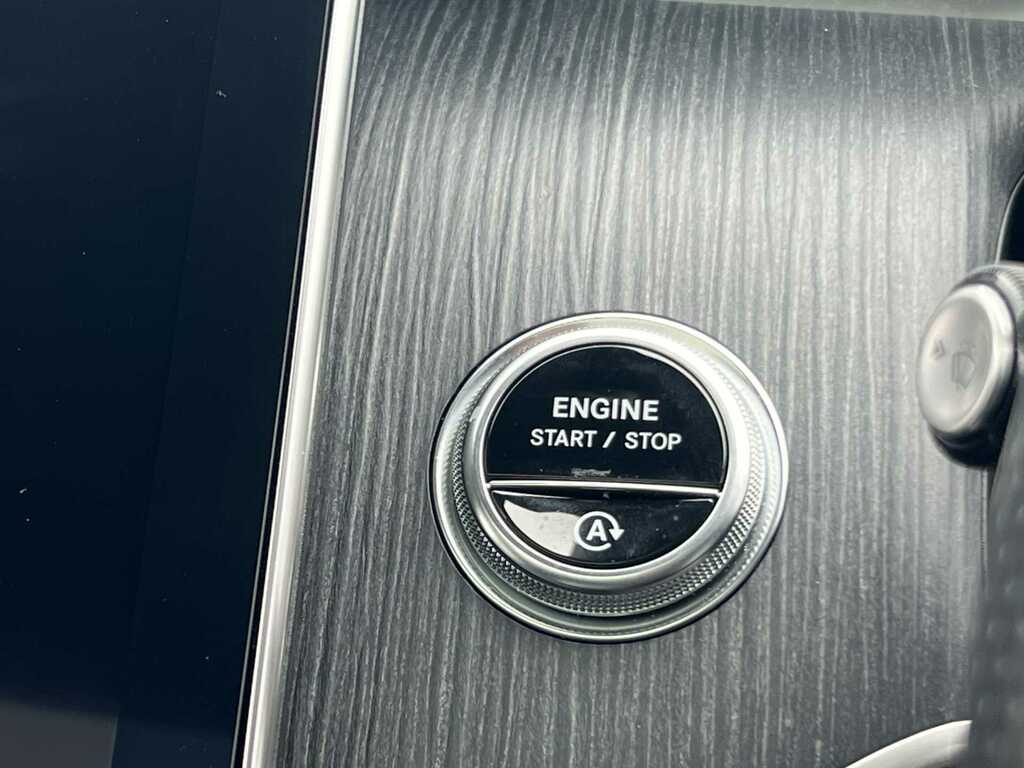 Mercedes-Benz GLC Class Glc 300 4Matic Amg Line Premium Plus 9G-tronic Silver #29