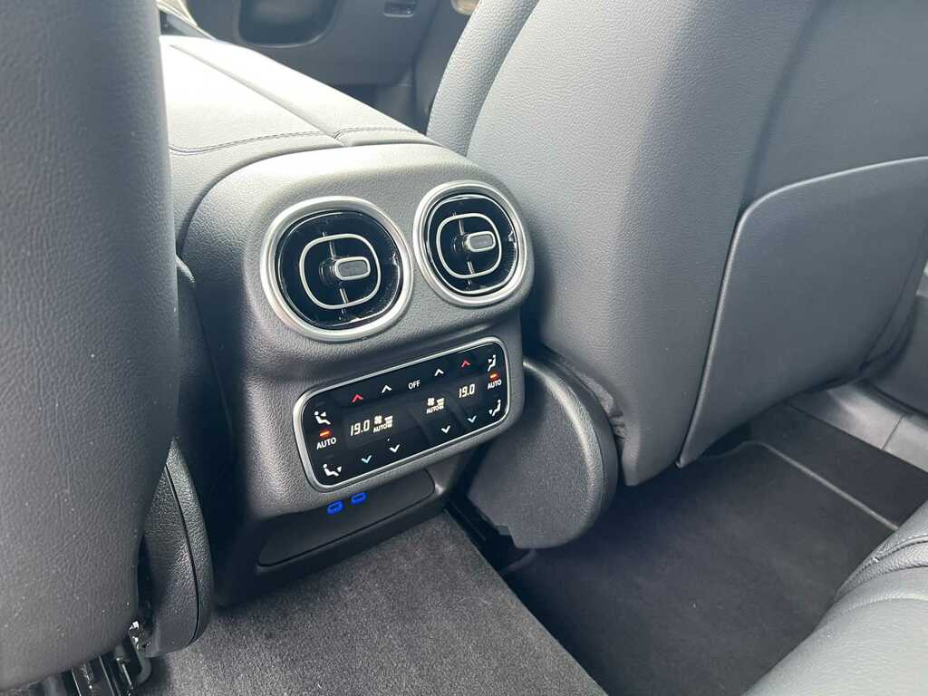 Mercedes-Benz GLC Class Glc 300 4Matic Amg Line Premium Plus 9G-tronic Silver #24