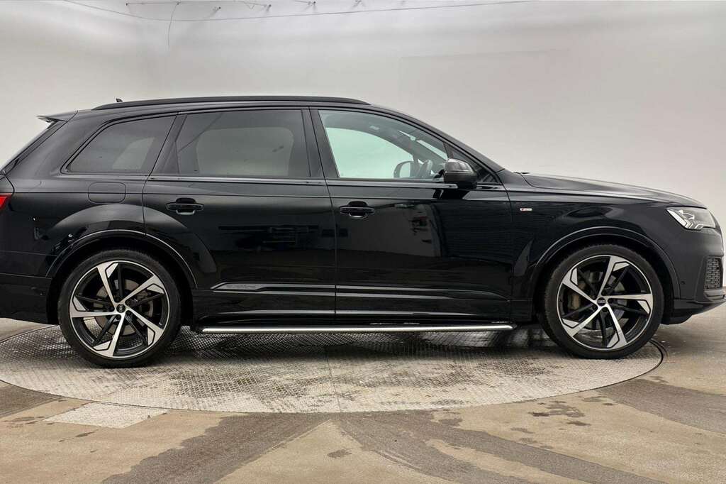 Audi Q7 Audi Q7 Black Edition 50 Tdi Quattro 286 Ps Tiptro Black #22