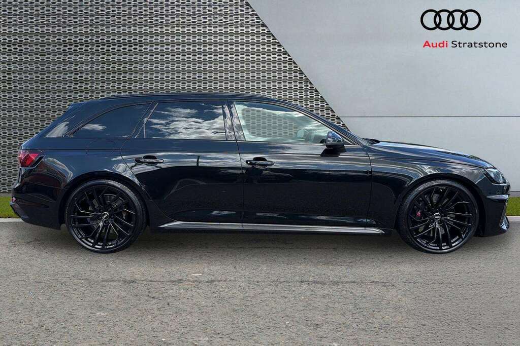 Audi RS4 Rs 4 Tfsi Quattro Carbon Black Tiptronic 2021 Black #4