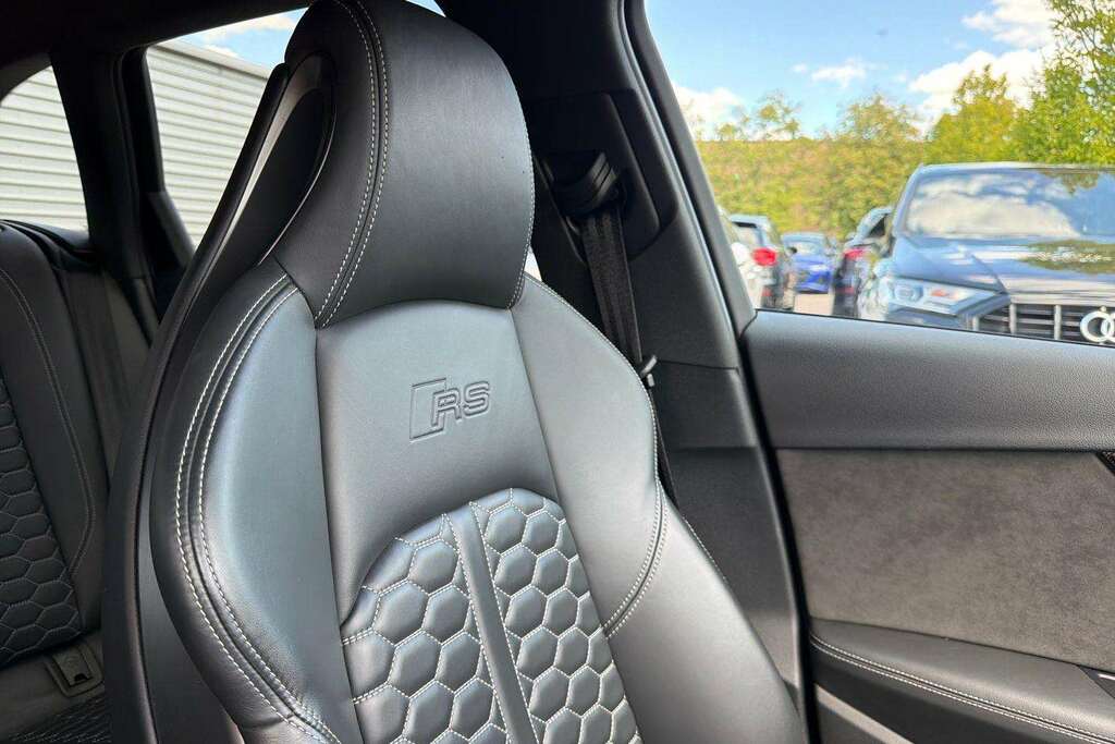 Audi RS4 2.9 Tfsi V6 Carbon Black Estate Tiptron Black #36