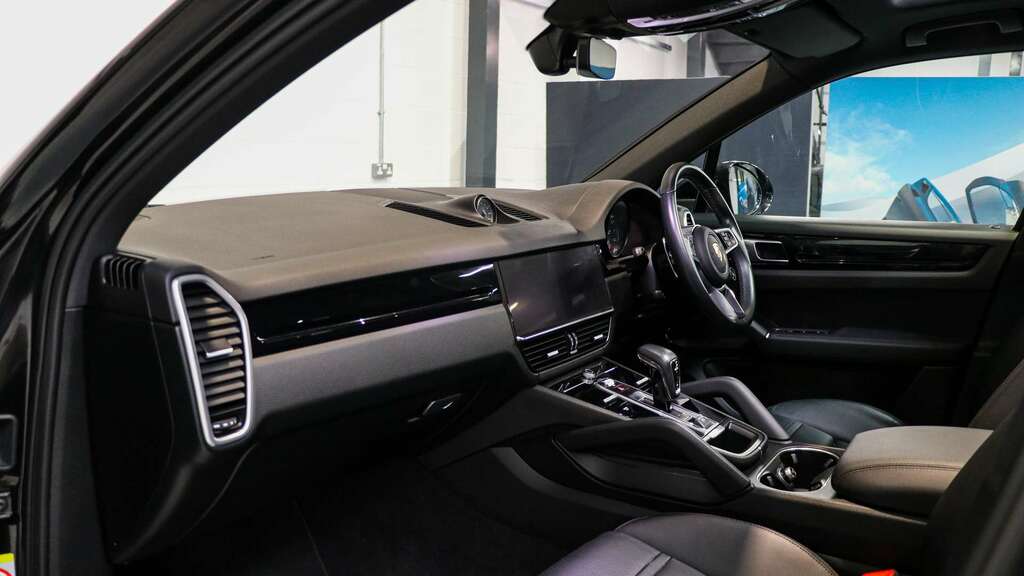 Porsche Cayenne V6 E-hybrid 2023 Black #5