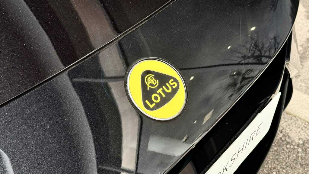 Lotus Emeya 102Kwh S Hatchback 4Wd Dual Mot YG25ANP Yellow #7