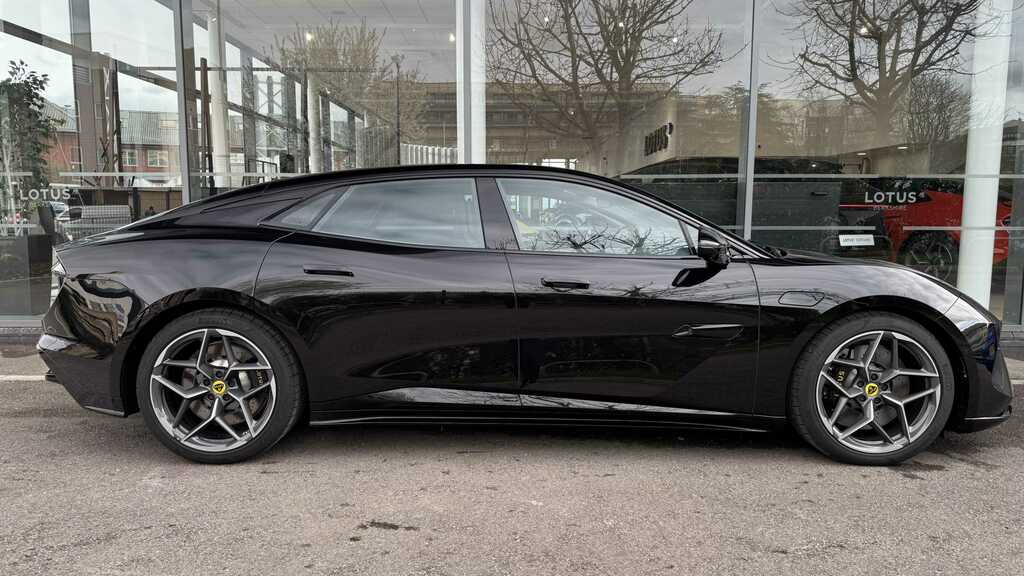 Lotus Emeya 450Kw 102Kwh 2025 Black #2