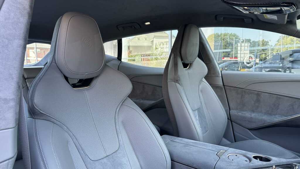 Lotus Eletre 600 112Kwh Suv 4Wd Dual Motor LB75XEH White #13