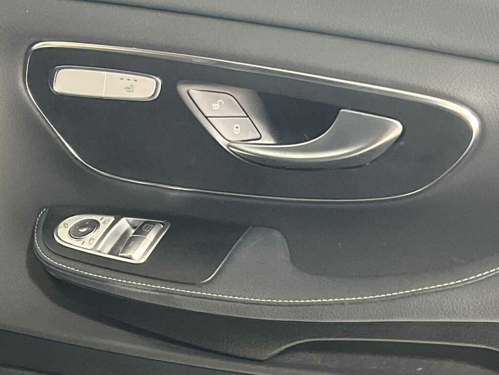 Mercedes-Benz V Class V300 D Premium 9G-tronic Extra Long 2025 Black #14