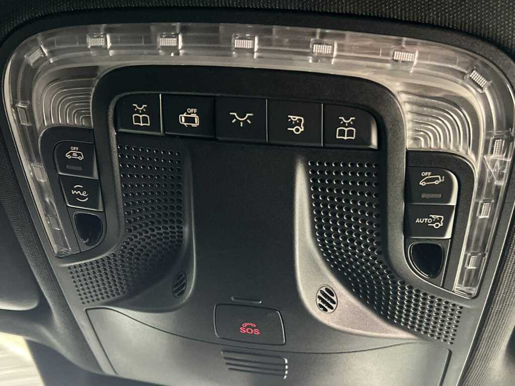 Mercedes-Benz V Class V300 D Premium 9G-tronic Extra Long 2025 Black #32