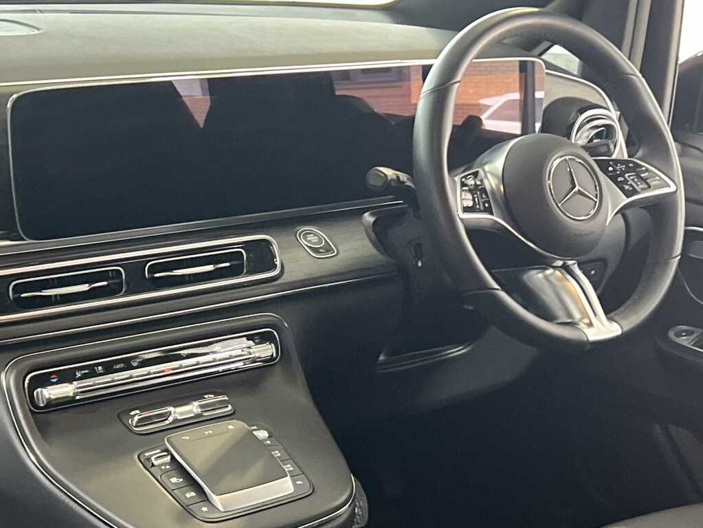 Mercedes-Benz V Class V300 D Premium 9G-tronic Extra Long 2025 Black #20