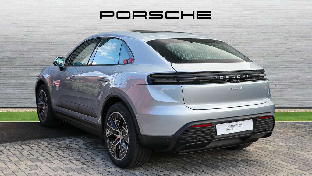 Porsche Macan 4 2026 2026 Silver #4