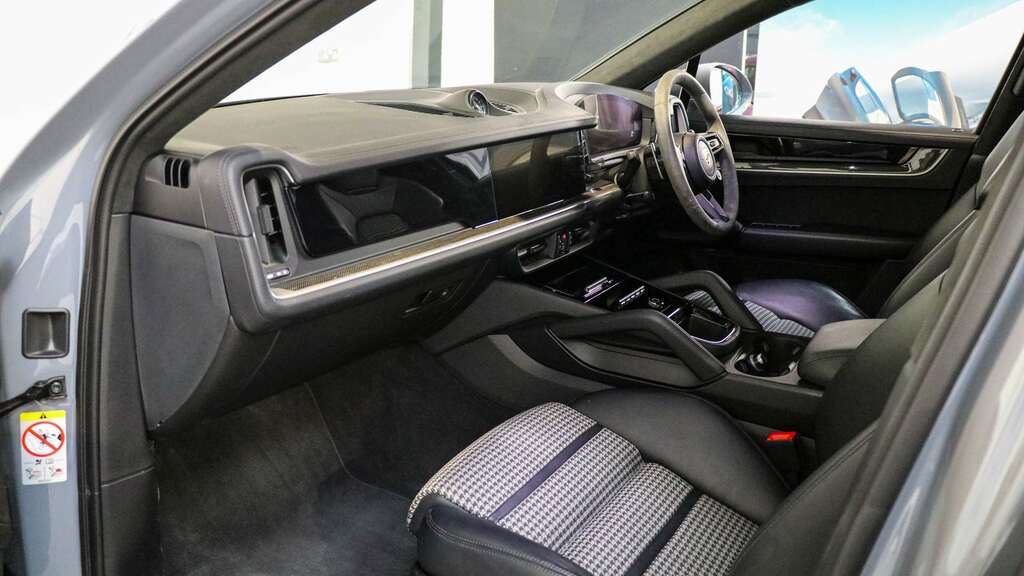 Porsche Cayenne V6 E-hybrid 2023 Grey #5