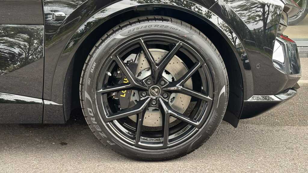 Lotus Eletre 450Kw 600 Gt 112Kwh 2026 Black #6