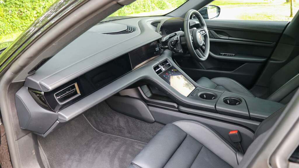 Porsche Taycan Black Edition 2026 2026 Black #5
