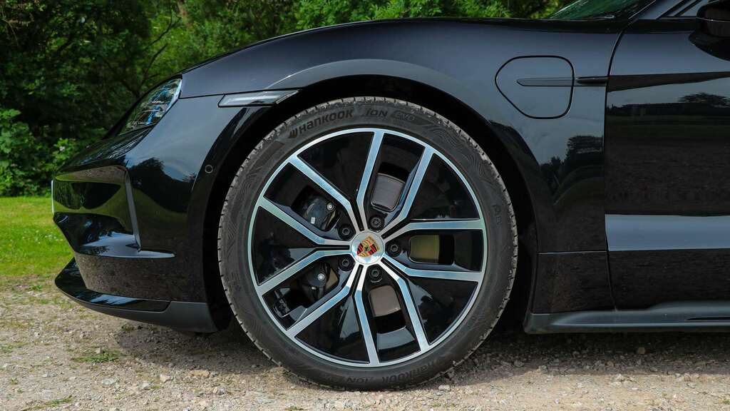 Porsche Taycan Black Edition 2026 2026 Black #6