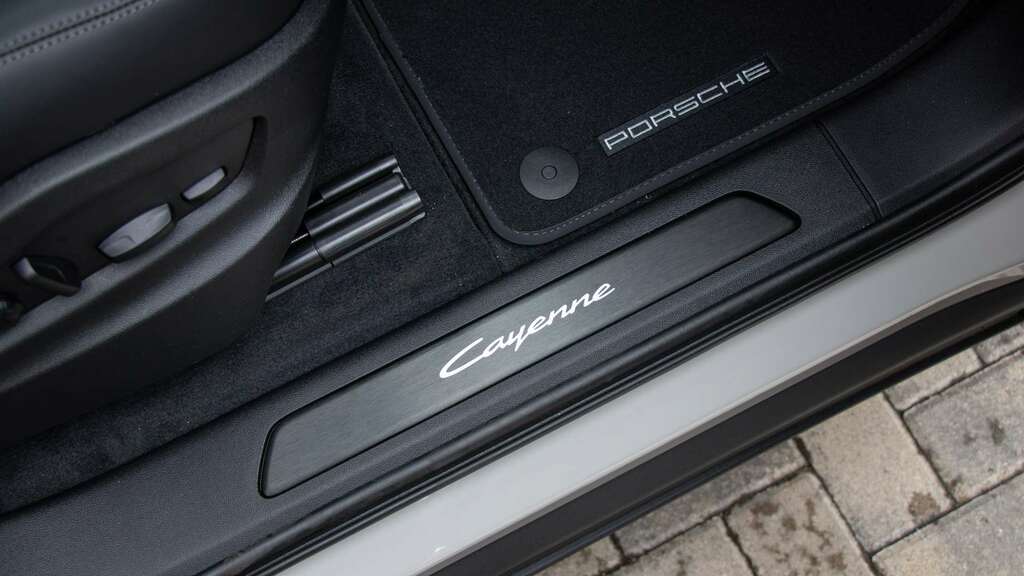 Porsche Cayenne E-hybrid Tiptronic S Grey #33