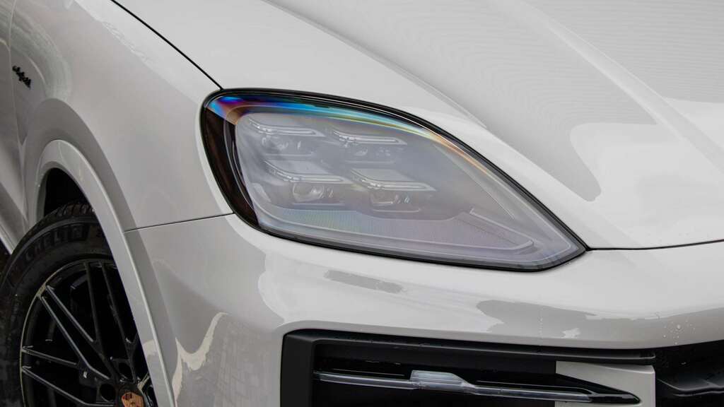 Porsche Cayenne E-hybrid Tiptronic S Grey #35