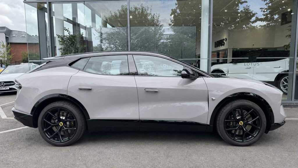 Lotus Eletre 450Kw 600 Gt Se 112Kwh 2026 Grey #2