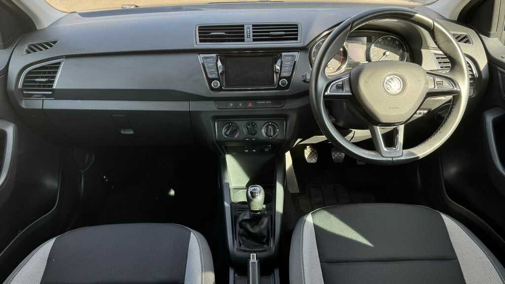 Skoda Fabia 1.2 Tsi Se 2017 Grey #4