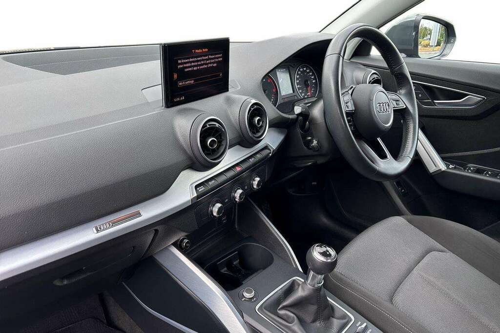 Audi Q2 30 Tdi Sport 2019 Grey #2
