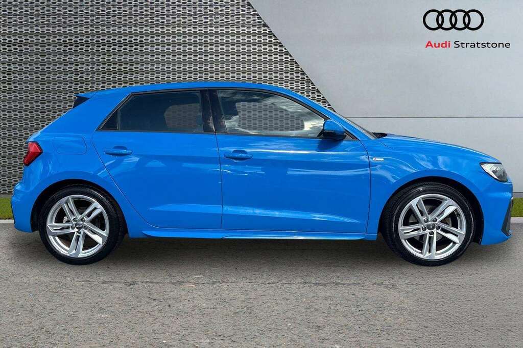 Audi A1 1.0 Citycarver 30 Tfsi S Tronic White #4