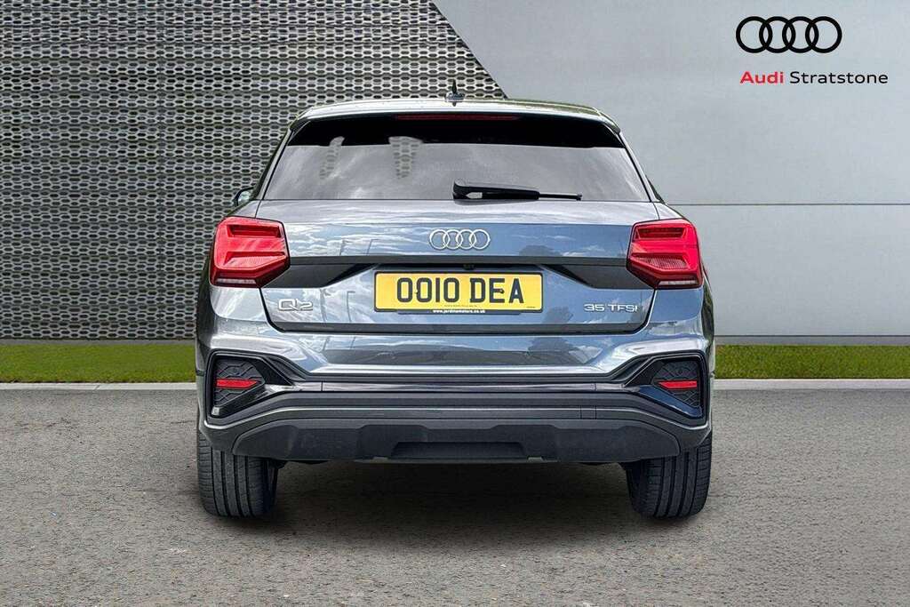 Audi Q2 1.5 Tfsi 35 Black Edition Suv S Tronic Grey #7