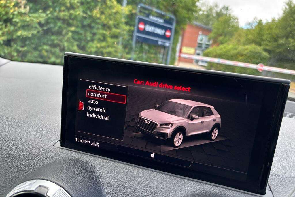 Audi Q2 1.5 Tfsi 35 Black Edition Suv S Tronic Grey #30