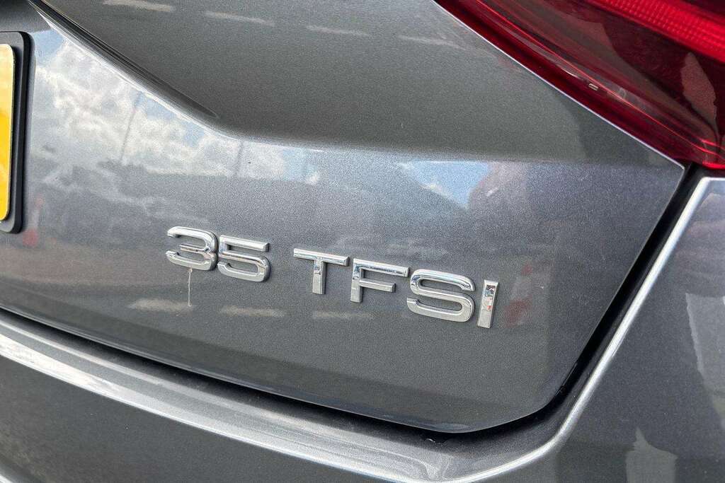 Audi Q2 1.5 Tfsi 35 Black Edition Suv S Tronic Grey #12