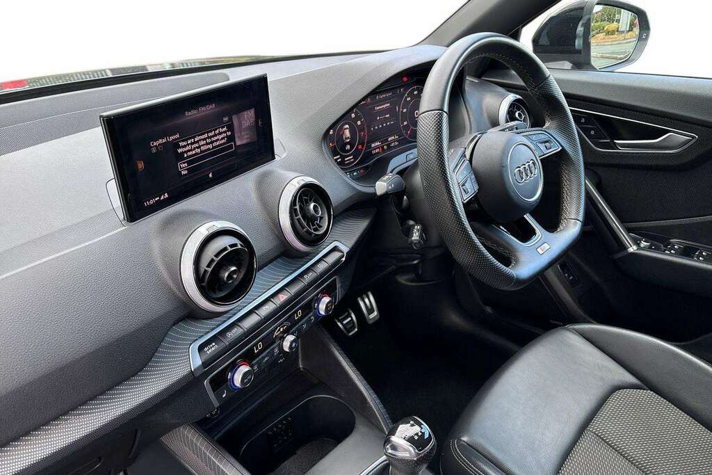 Audi Q2 1.5 Tfsi 35 Black Edition Suv S Tronic Grey #20