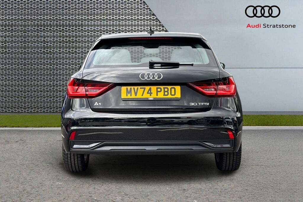 Audi A1 1.5 Tfsi 35 S Line Sportback S Tronic Black #7