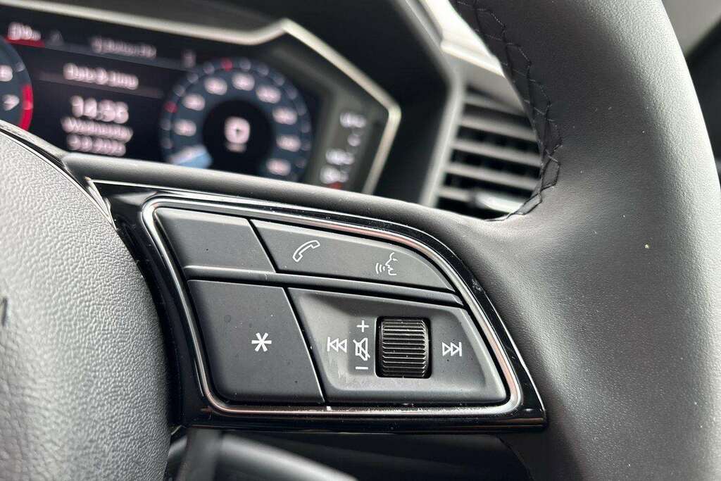 Audi A1 1.5 Tfsi 35 S Line Sportback S Tronic Black #17