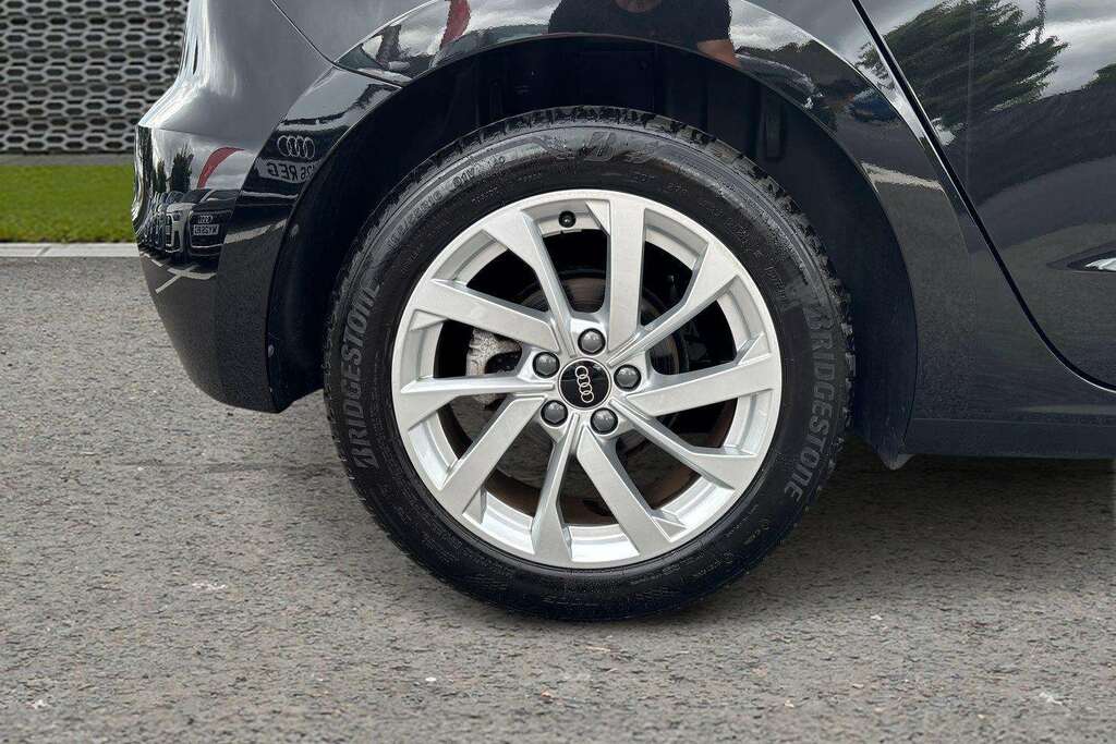 Audi A1 1.5 Tfsi 35 S Line Sportback S Tronic Black #9
