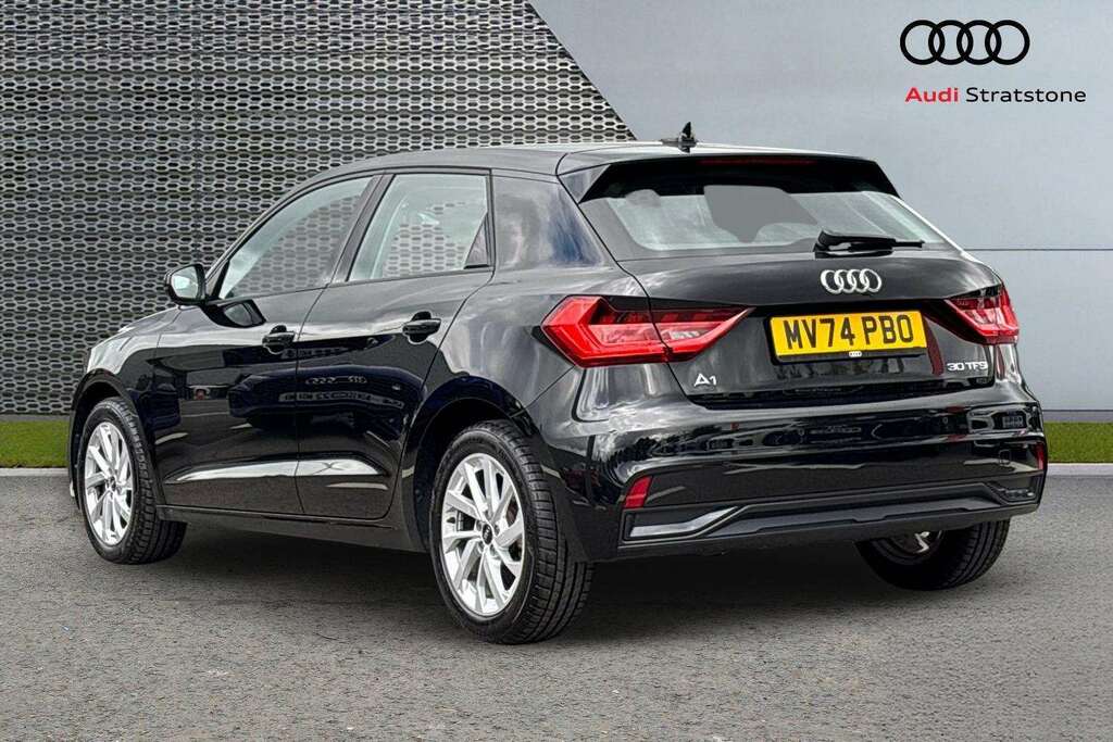 Audi A1 1.5 Tfsi 35 S Line Sportback S Tronic Black #3