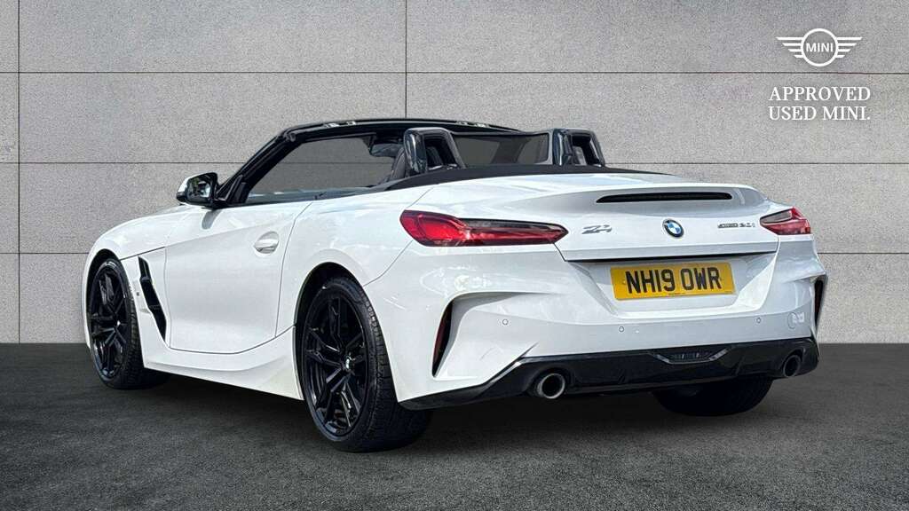 BMW Z4 Sdrive 20I M Sport 2019 White #2