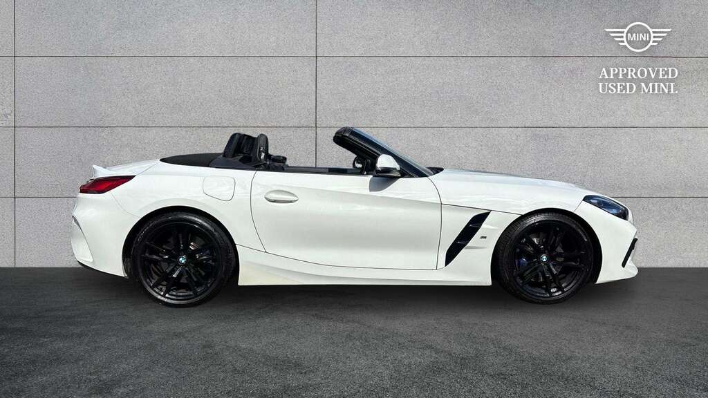 BMW Z4 Sdrive 20I M Sport 2019 White #3