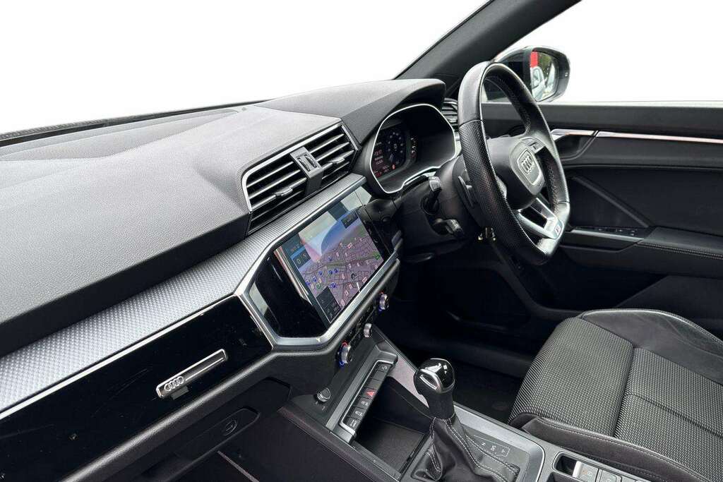 Audi Q3 35 Tfsi Black Edition S Tronic 2021 Black #2