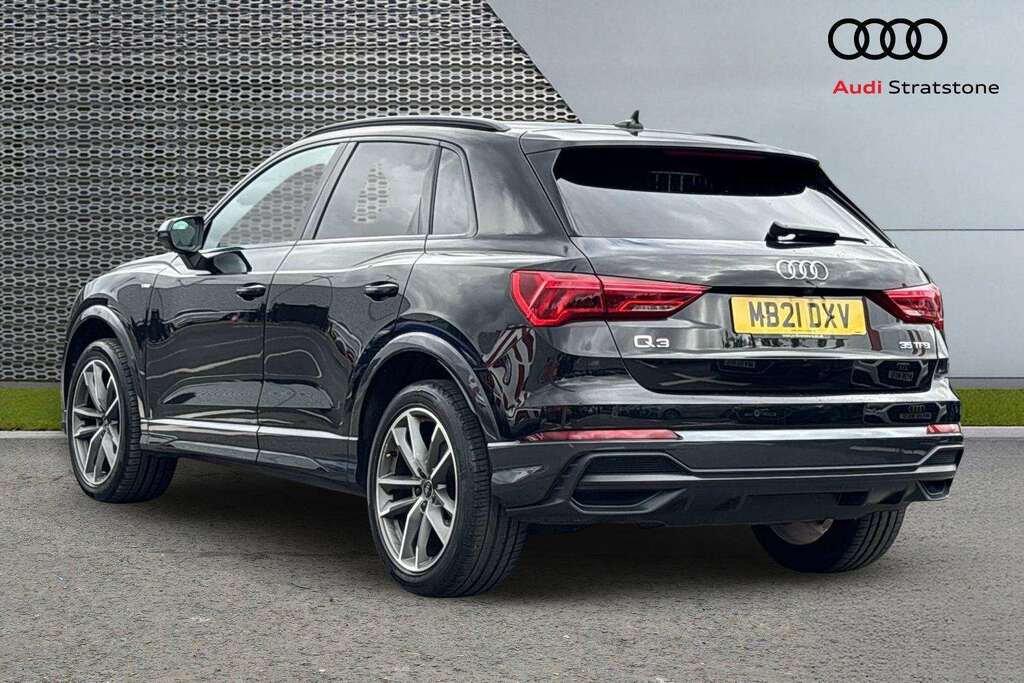 Audi Q3 35 Tfsi Black Edition S Tronic 2021 Black #3