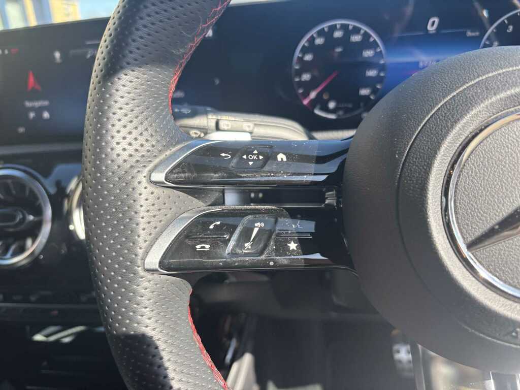 Mercedes-Benz A Class 1.3 A200h Mhev Amg Line Premium Plus 7G-dct Euro Red #15