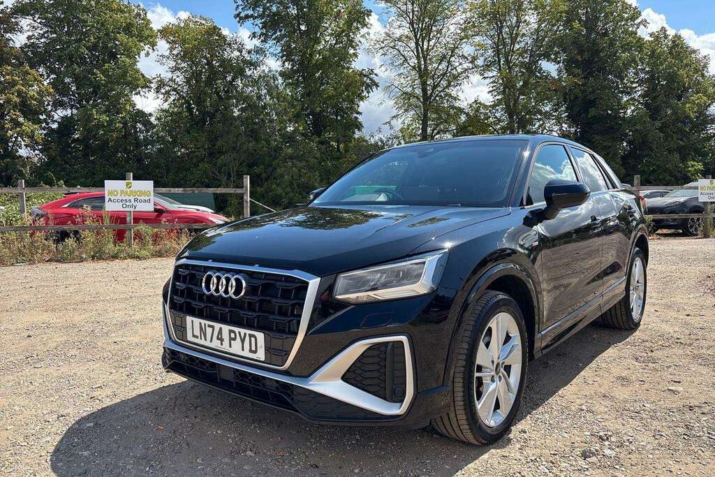 Audi Q2 Audi Q2 Black Edition 35 Tfsi 150 Ps S Tronic Grey #37