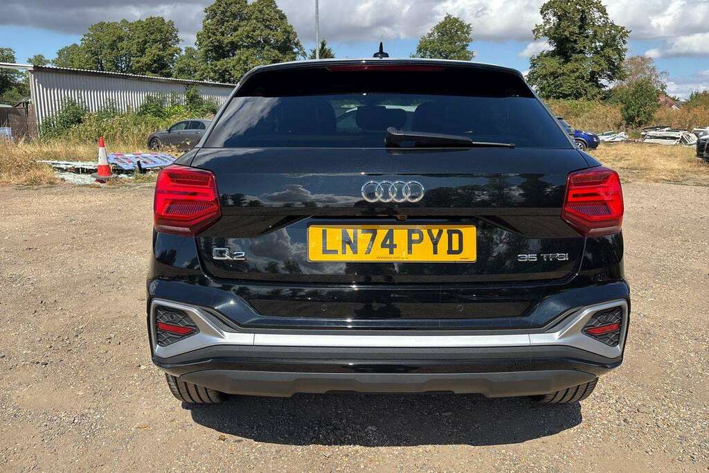 Audi Q2 Audi Q2 Black Edition 35 Tfsi 150 Ps S Tronic Grey #33