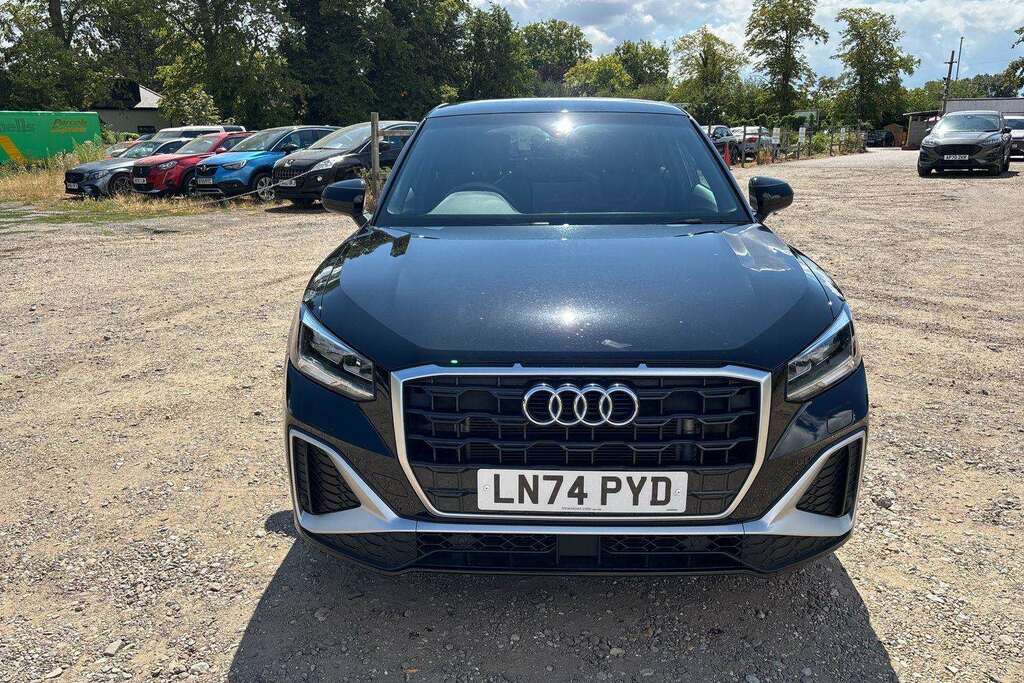 Audi Q2 Audi Q2 Black Edition 35 Tfsi 150 Ps S Tronic Grey #36