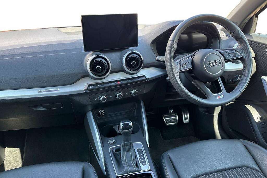 Audi Q2 Audi Q2 Black Edition 35 Tfsi 150 Ps S Tronic Grey #20