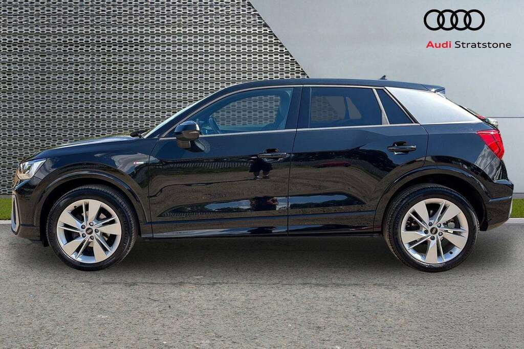 Audi Q2 Audi Q2 Black Edition 35 Tfsi 150 Ps S Tronic Grey #8