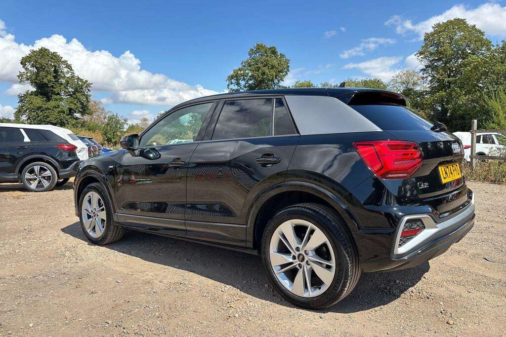 Audi Q2 Audi Q2 Black Edition 35 Tfsi 150 Ps S Tronic Grey #38