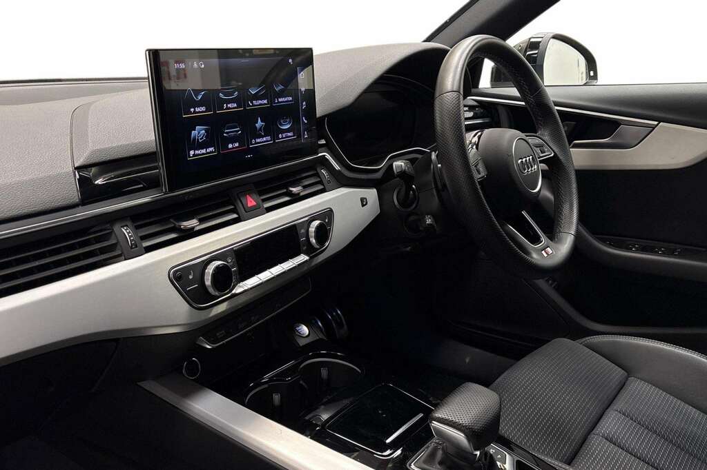 Audi A4 2.0 Tfsi 35 Black Edition Estate S Tron Black #19